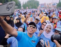 Ribuan Warga Antusias Ikuti Senam Sehat Bersama Mirza-Jihan di Kota Metro   